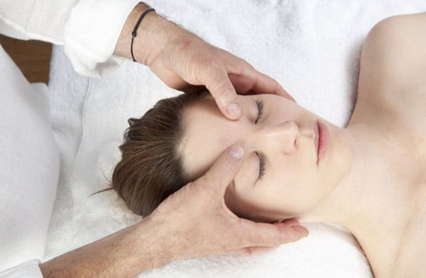 massage ấn đường