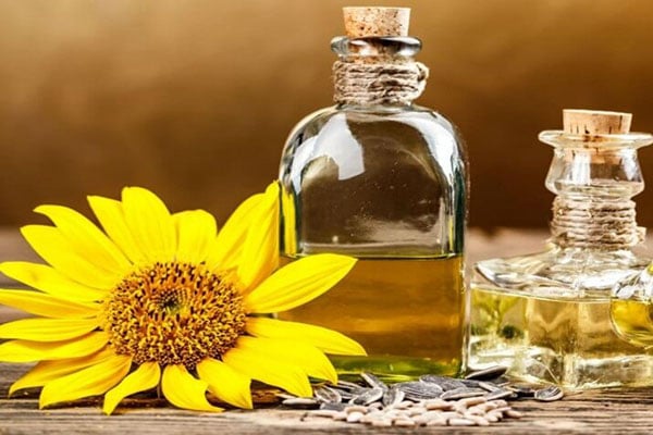 massage bằng tinh dầu