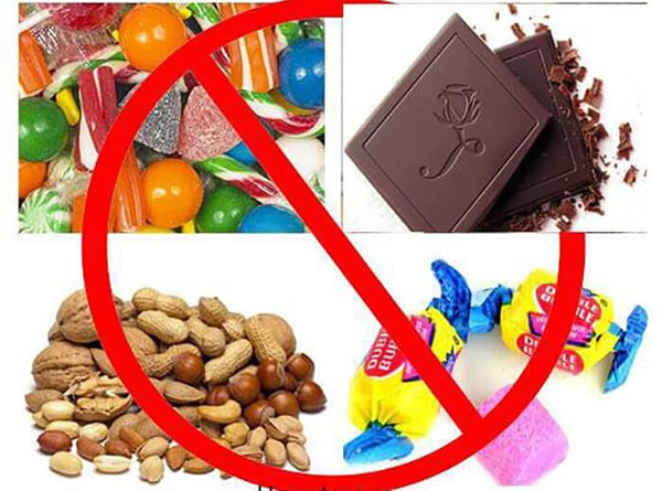 Tránh ăn các thực phẩm chứa nhiều đường
