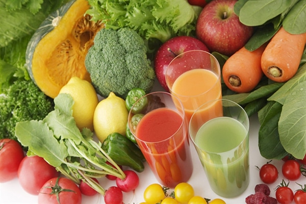 kết hợp rau xanh và trái cây để giảm cân