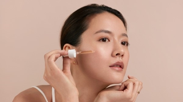 Phục hồi và tái tạo da với serum