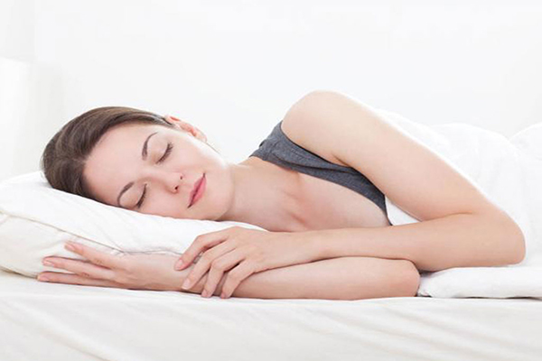Ngủ đủ giấc giúp làm chậm quá trình lão hóa da