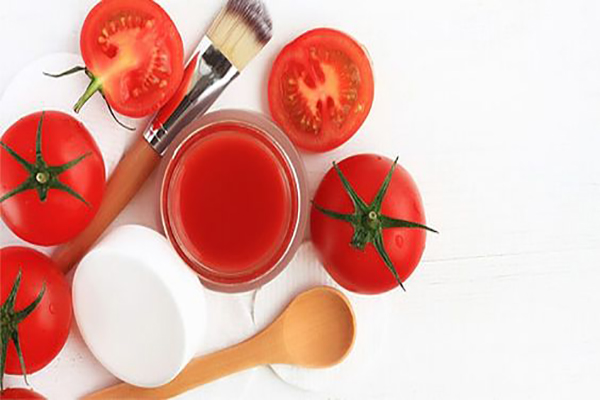 Cách phục hồi da hư bằng cà chua