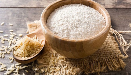 Có nên đắp mặt nạ bột gạo hàng ngày không? Khi bột gạo đem lại nhiều công dụng trong việc chăm sóc da