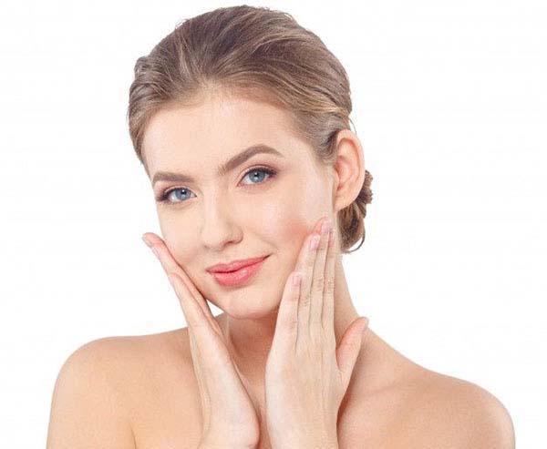 Vỏ chuối cũng mang lại nhiều công dụng chăm sóc da mặt