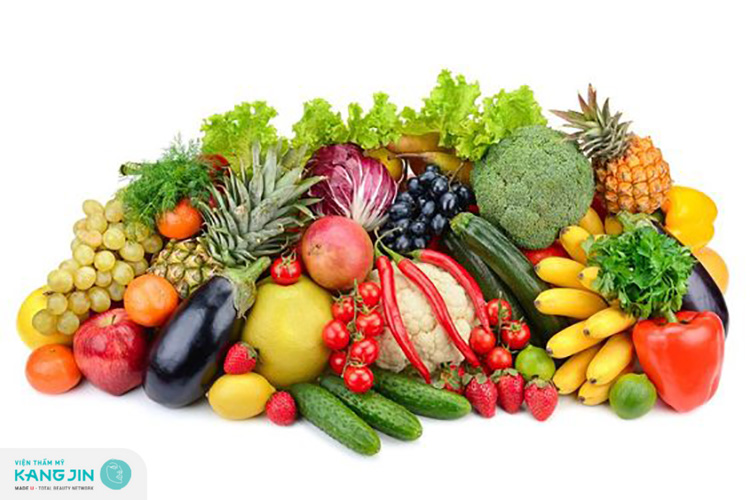 Trái cây nhiều màu sắc chứa nhiều vitamin