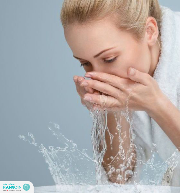 Rửa mặt đúng cách sau khi peel da